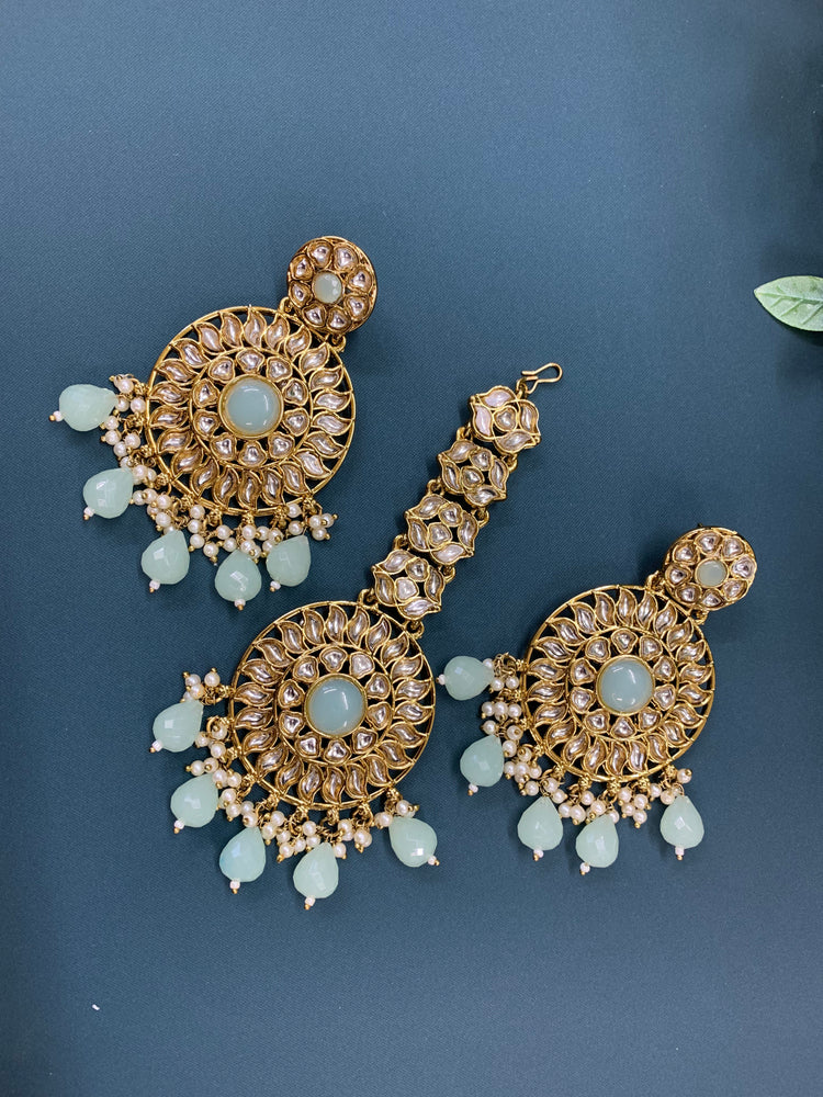 Aayrah kundan earring tikka set pistachio green