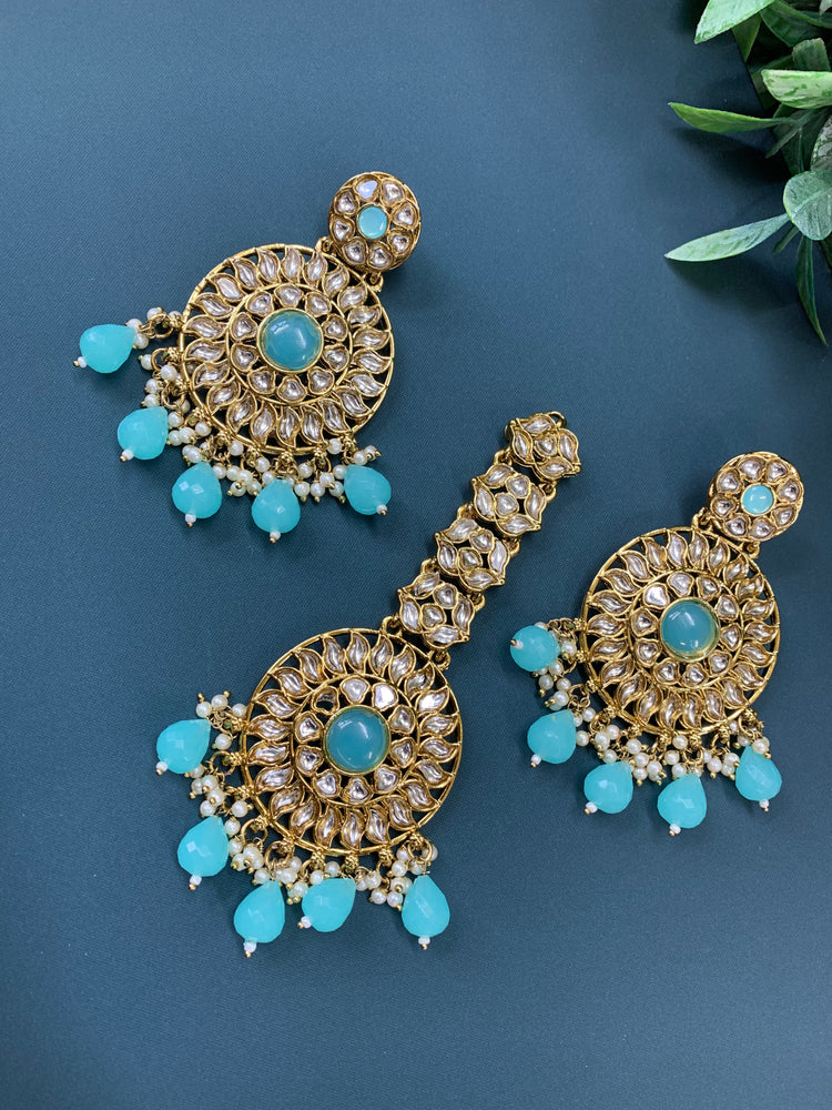 Aayrah kundan earring tikka set phirozi blue