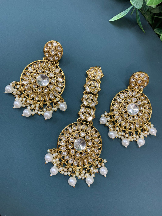 Aayrah kundan earring tikka set gold