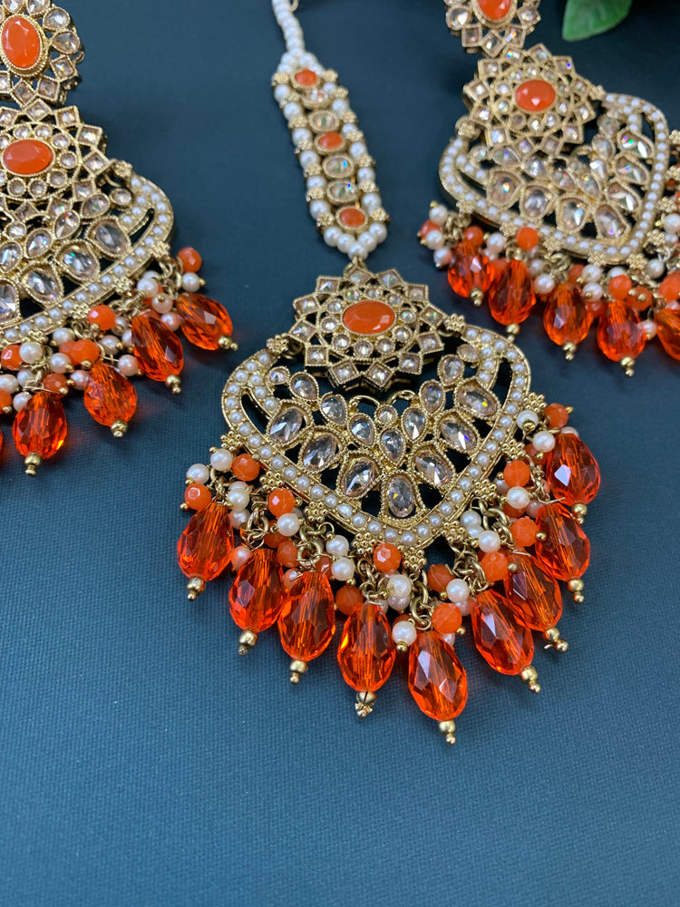 Trisha tikka set polki earring tikka Fanta orange / orange