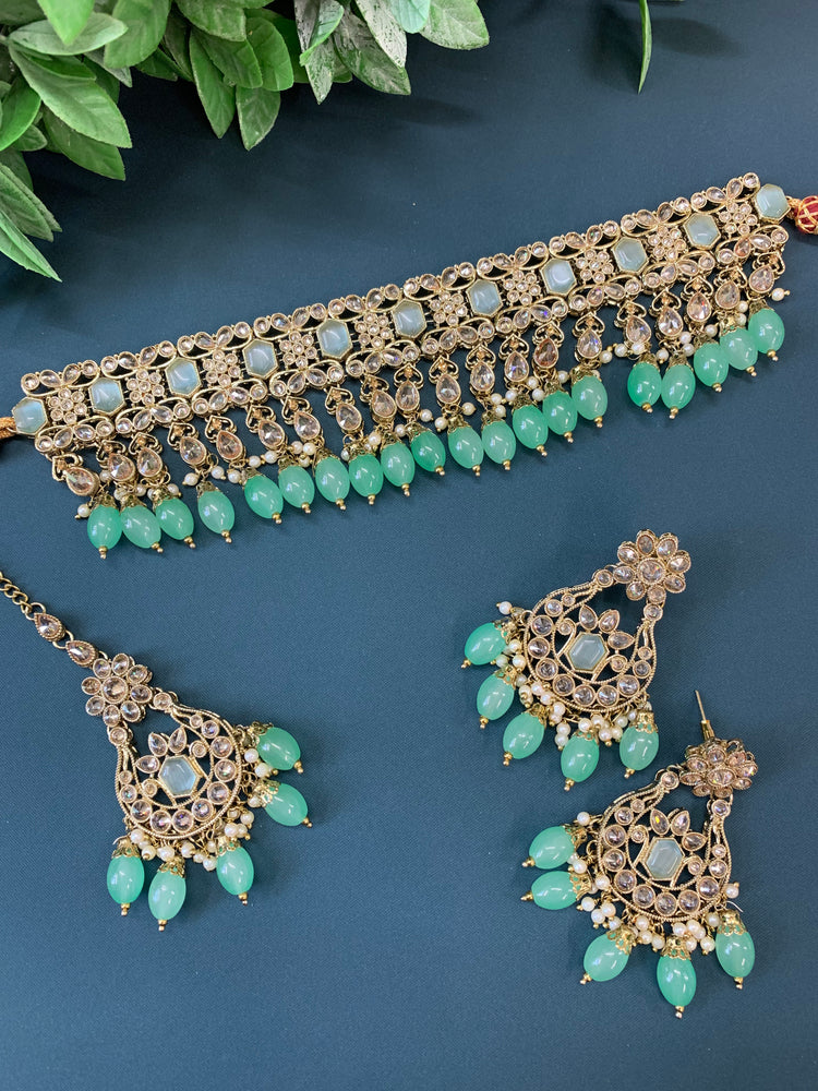 Nicole polki choker in monalisa pistachio green