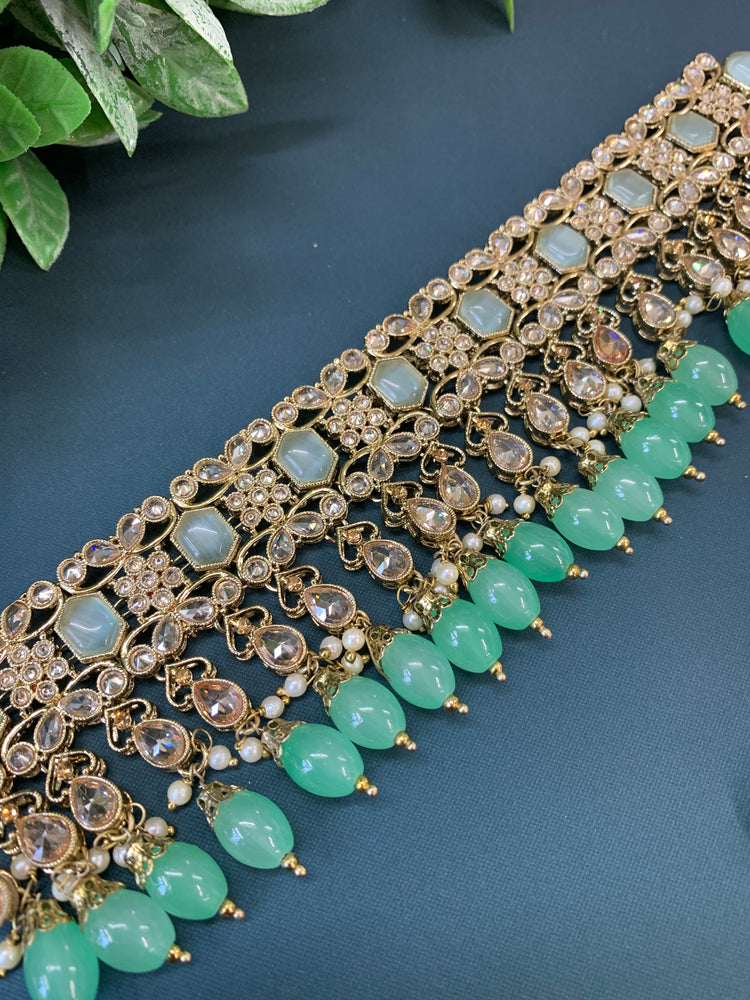 Nicole polki choker in monalisa pistachio green