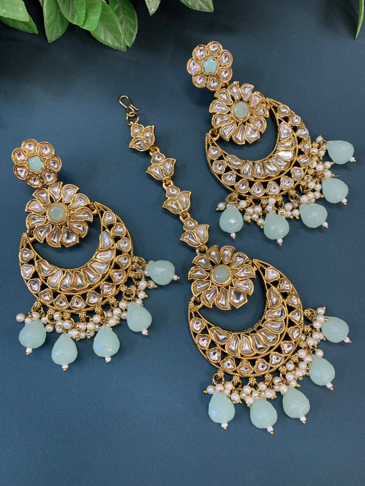 Manjot kundan earring tikka set mint green