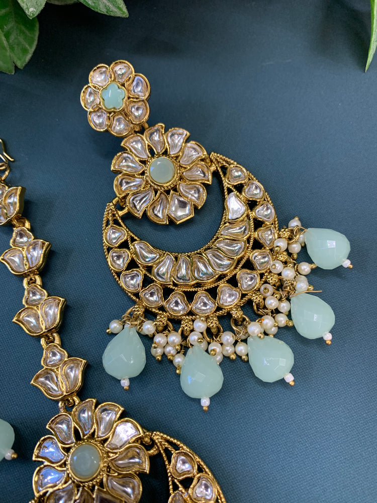 Manjot kundan earring tikka set mint green