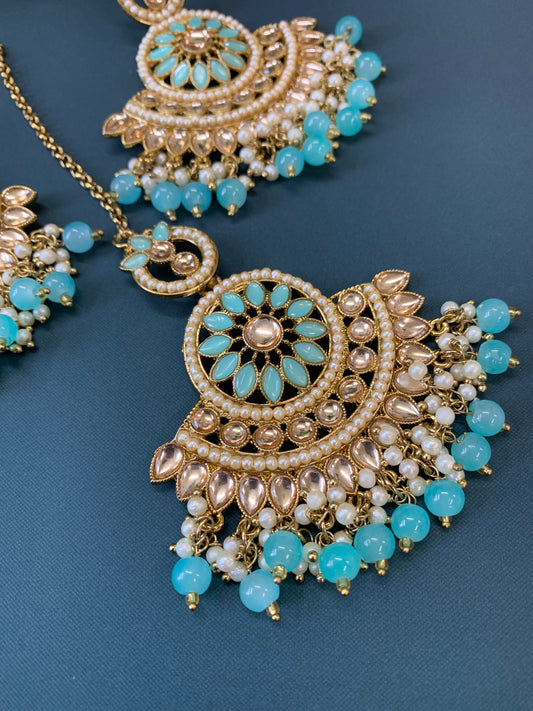 Madison chadbali earring tikka set light blue / sky blue