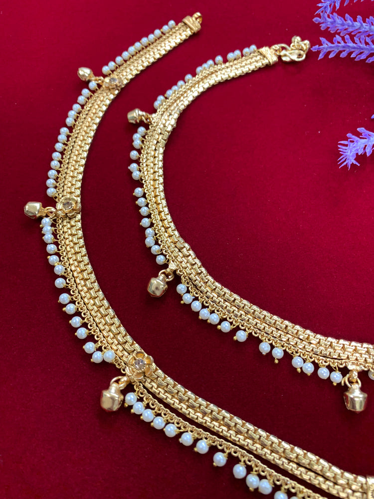 Gold plated payal / anklet