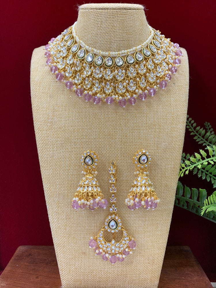 Roshni  kundan necklace in lavender / lilac