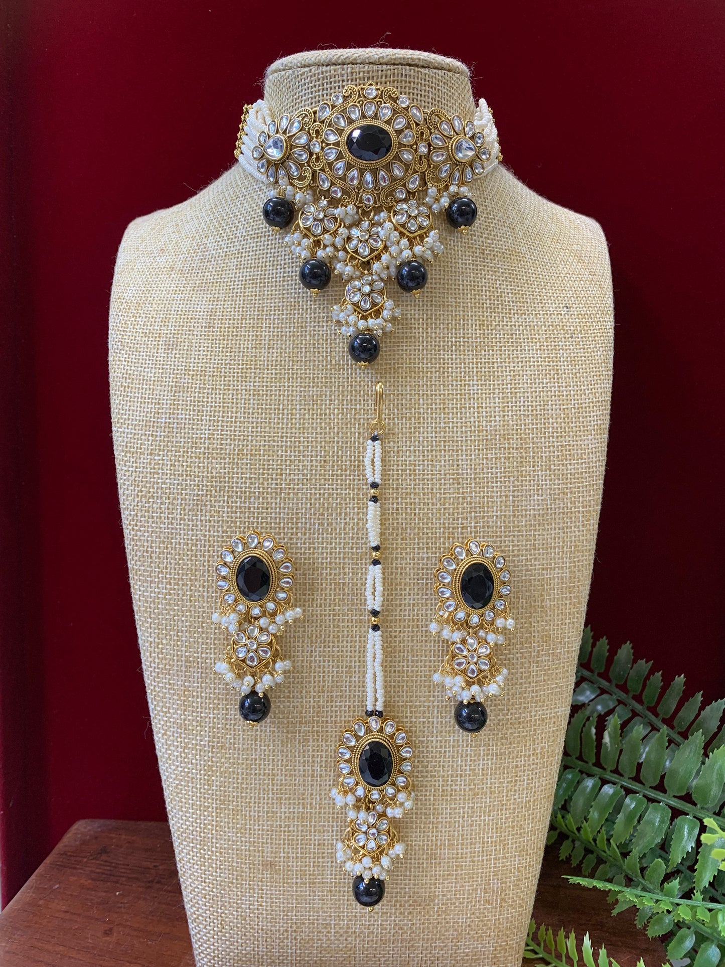 Liyana kundan choker necklace with matching jhumka Tikka