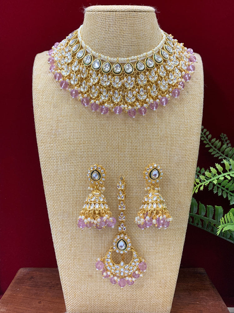 Roshni  kundan necklace in lavender / lilac