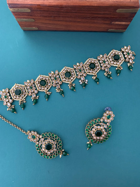 Smita polki choker in emerald green