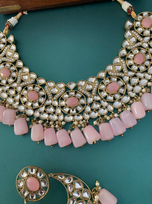 Kundan necklace set Raisa in light pink