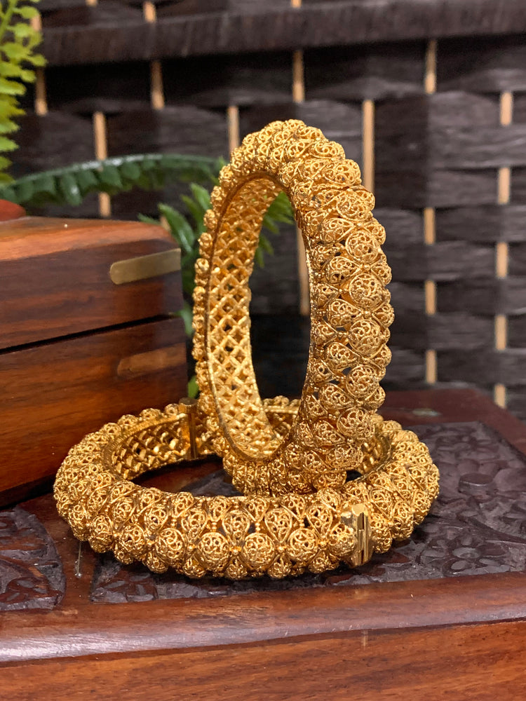 Shresthi temple style bangle