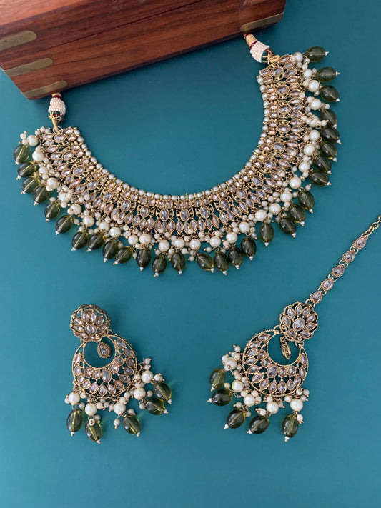 Khusboo polki necklace in olive / mahendi green