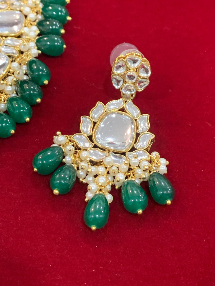 Kundan necklace set in Emerald green