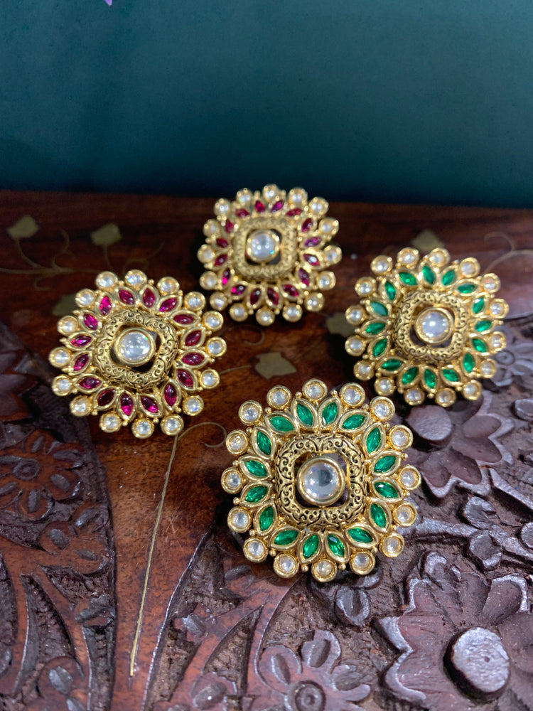 Kundan stud earring