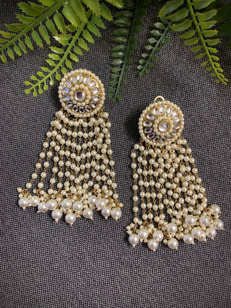 Kundan earring with pearl drops