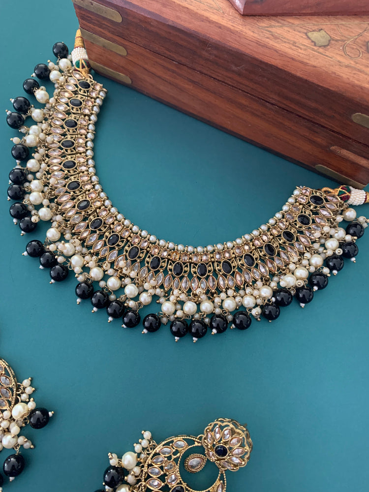 Khusboo polki necklace in black