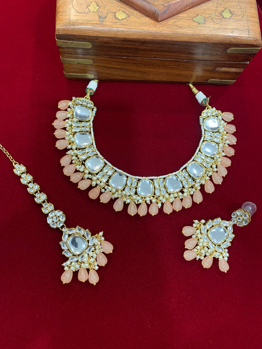 Kundan necklace set in nude peach