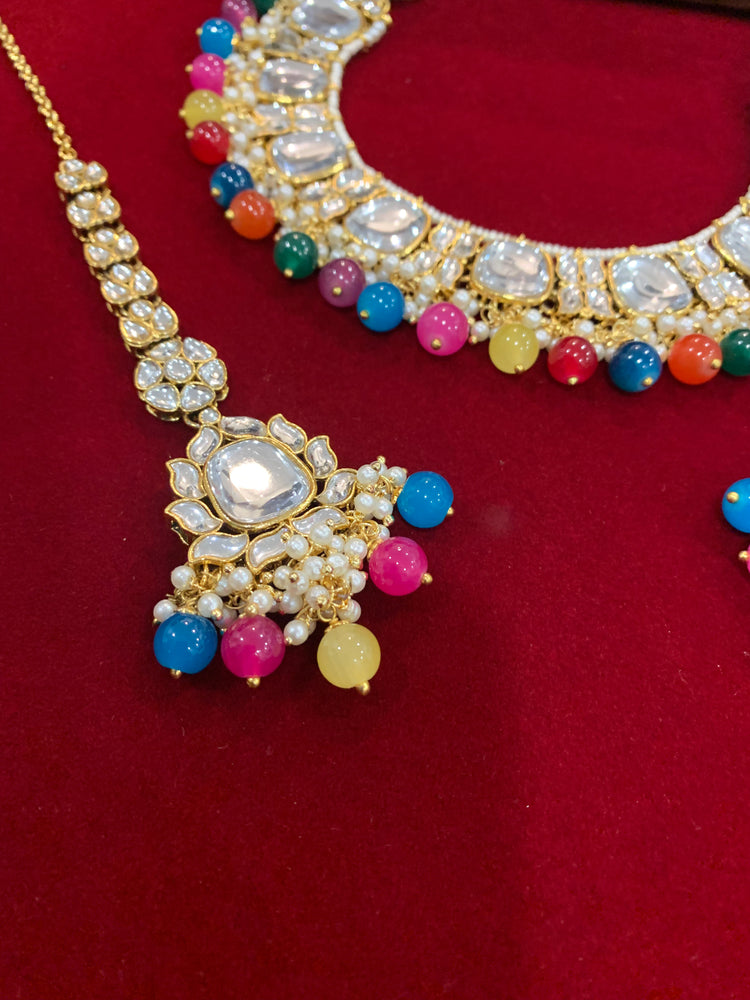 Kundan necklace set in Multi