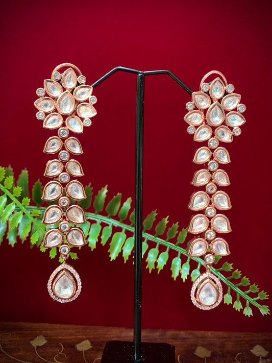 Tyanni / foil kundan earring.