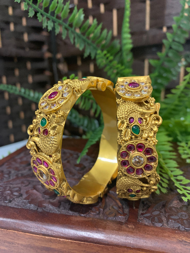 Temple style bangle in matte gold