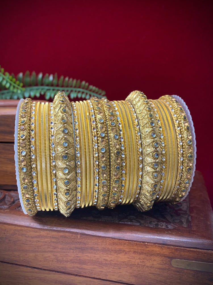 Gold metal churi bangle set