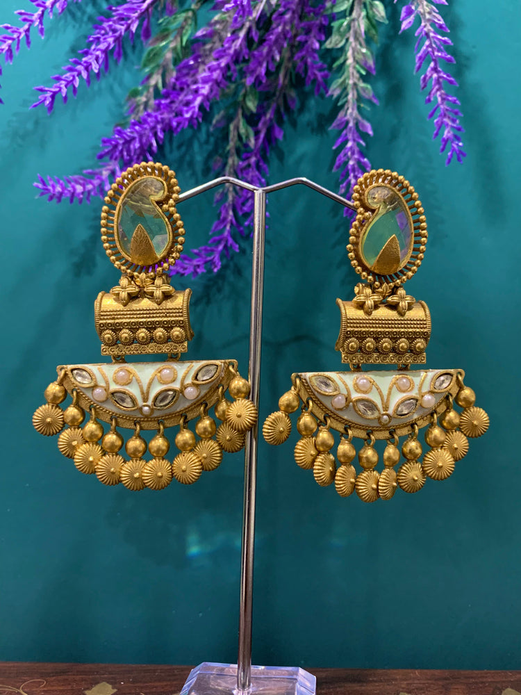 Amrapali kundan earring liah