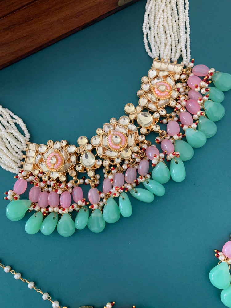 Zeda pachi kundan choker in pink and mint green maroon