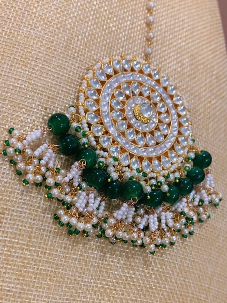 Over size Kundan tikka emerald green