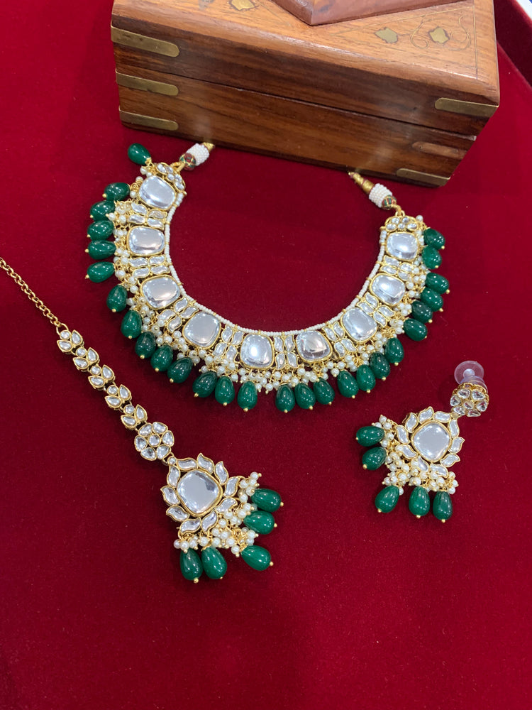 Kundan necklace set in Emerald green