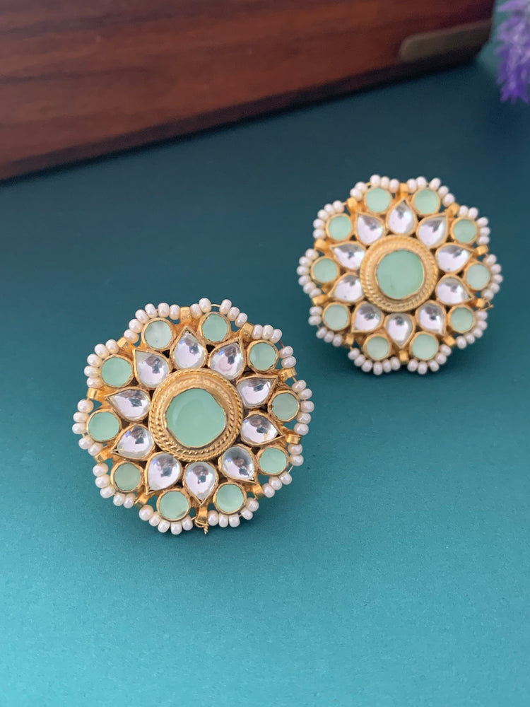 Pachi kundan studs mint