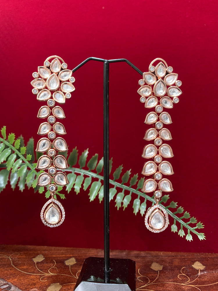 Tyanni / foil kundan earring.