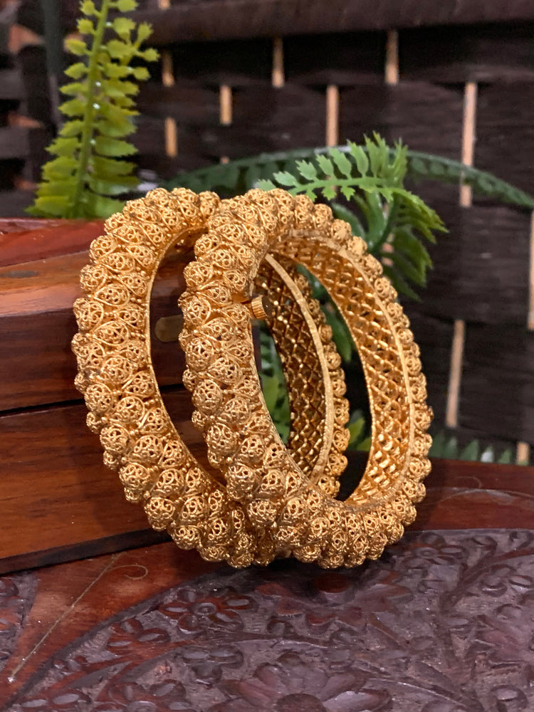 Shresthi temple style bangle