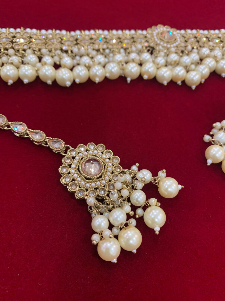 Tabbu polki necklace in antique gold