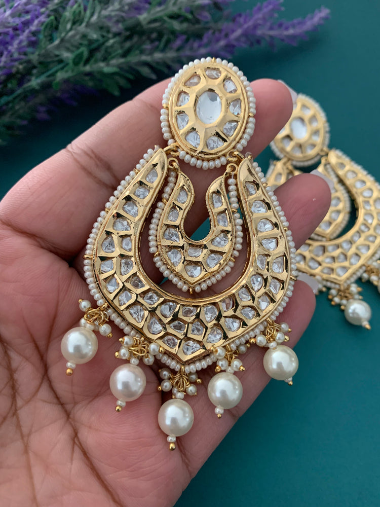 Marvel tyanni kundan earring