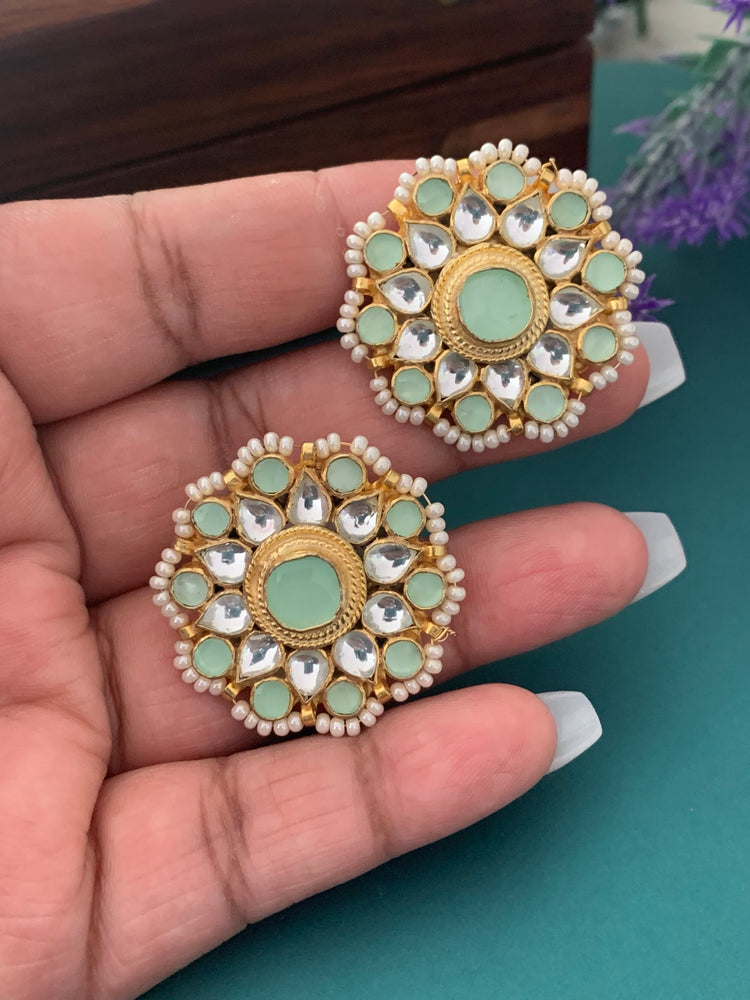 Pachi kundan studs mint