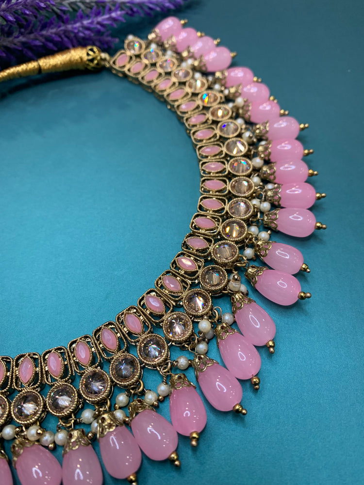 Tanzi polki necklace in Pink