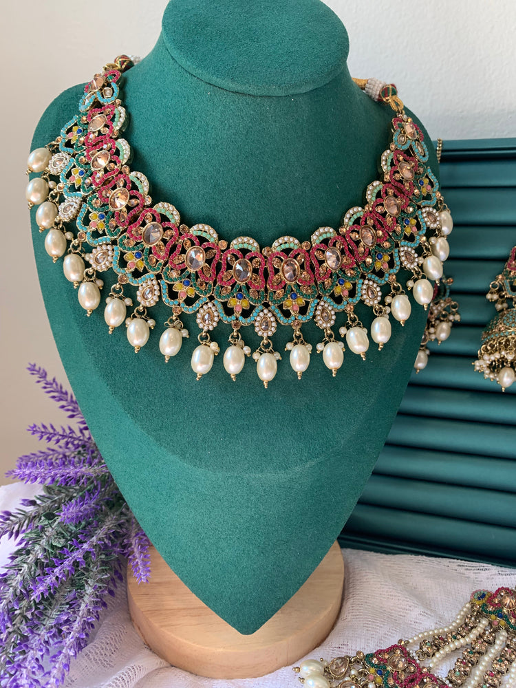 Charul necklace set in multi