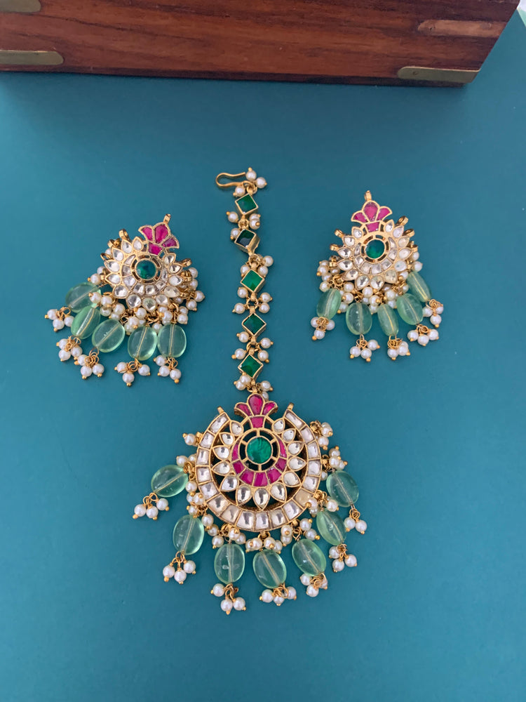 Kundan stud earring with matching Tikka