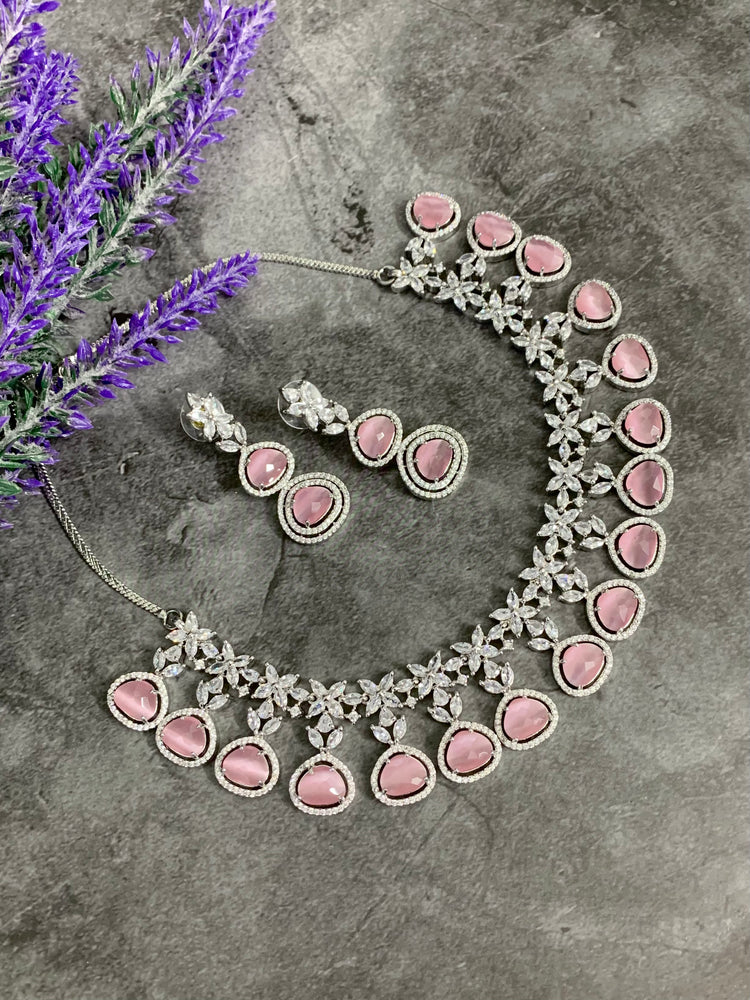 Arna AD necklace