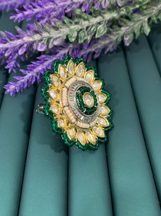 Tyanni kundan ring in emerald green