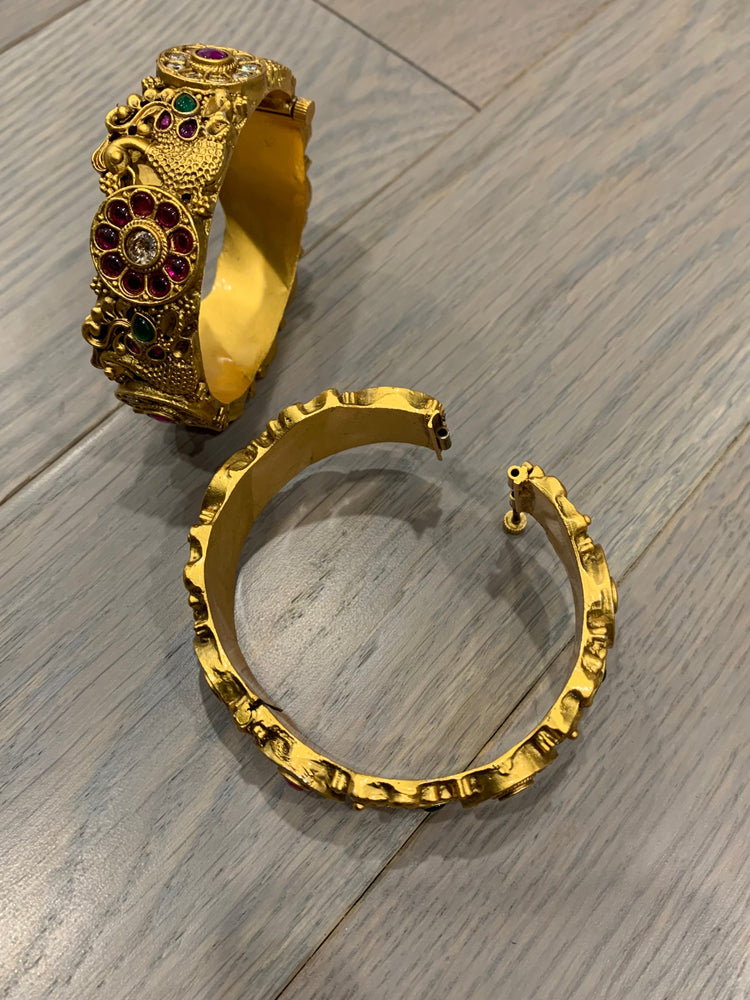 Temple style bangle in matte gold