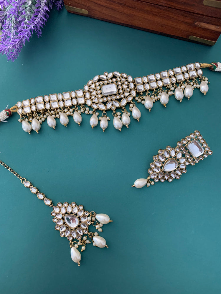 Sadiya kundan choker set in white