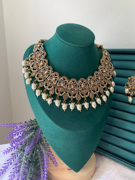 Charul necklace set