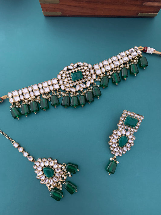 Sadiya kundan choker set in emerald green