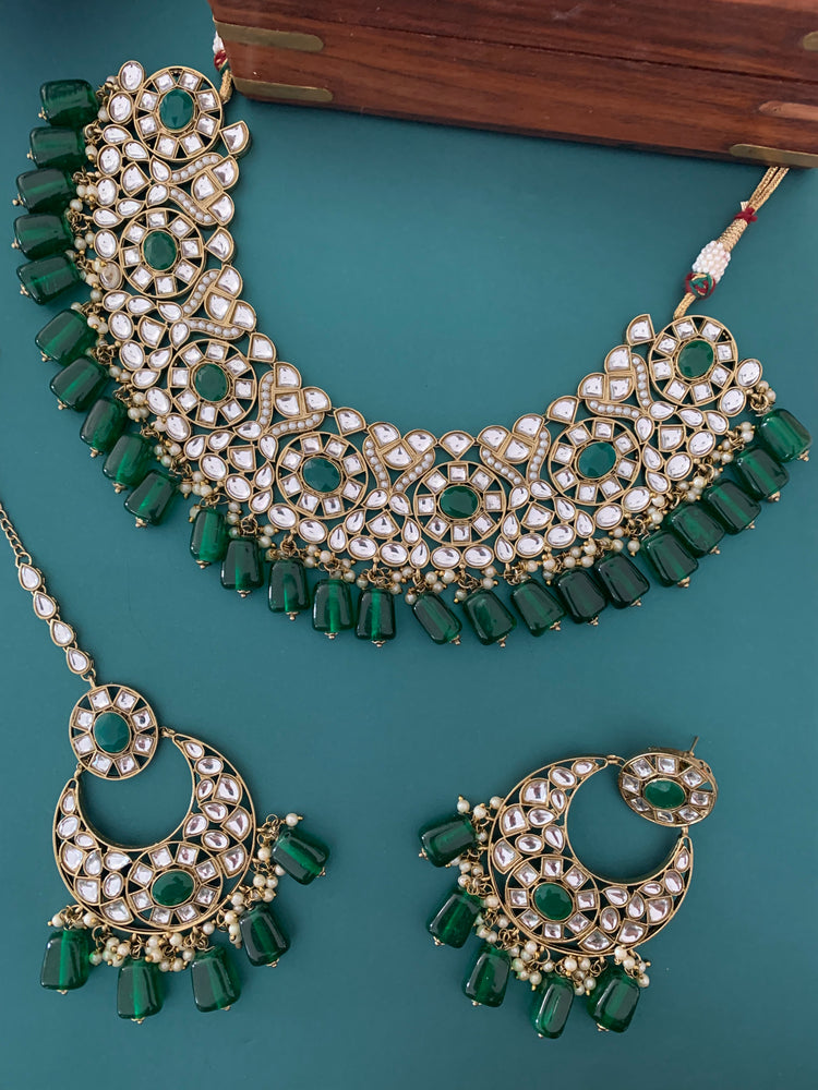 Kundan necklace set Raisa in emerald