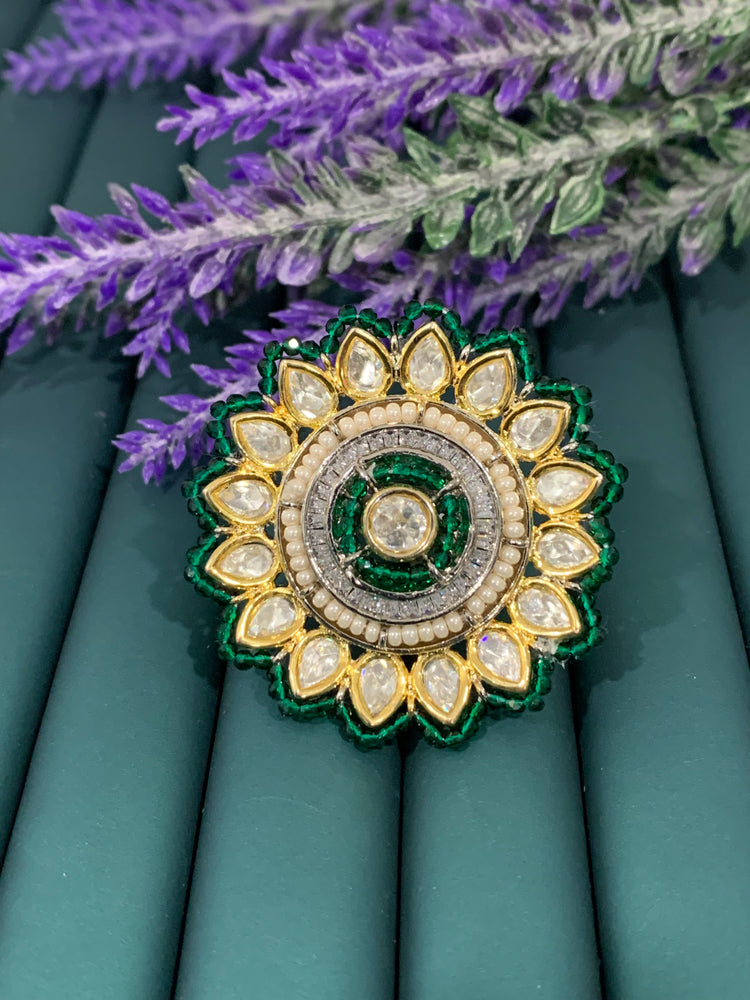 Tyanni kundan ring in emerald green