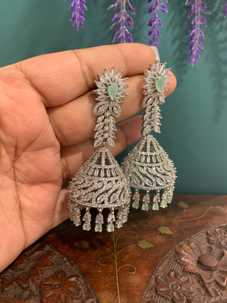 Medium to long jhumka silver / mint