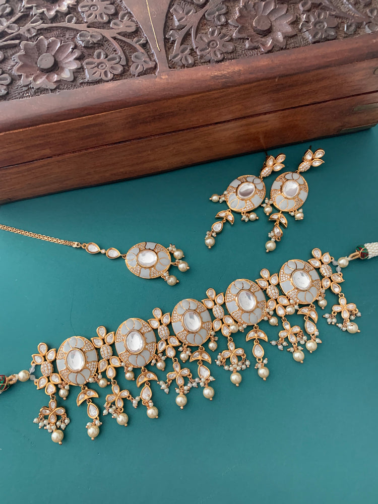 Tyanni kundan choker set in grayish white