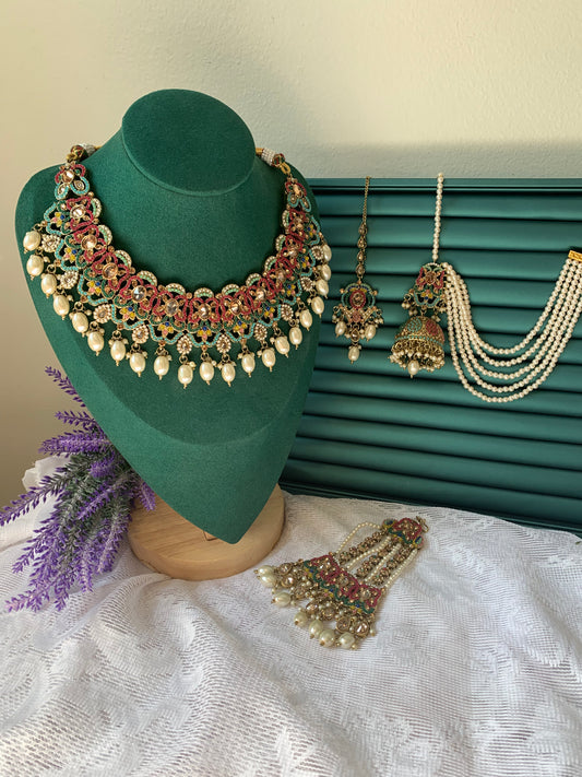 Charul necklace set in multi